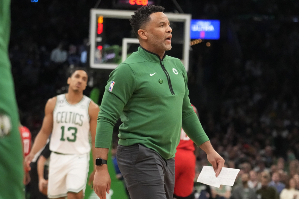 Report: Celtics assistant Damon Stoudamire to take Georgia Tech