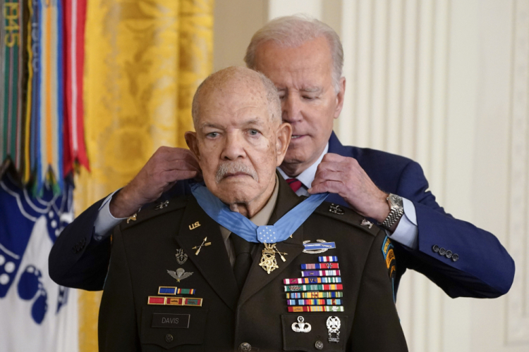 APTOPIX Biden Medal of Honor