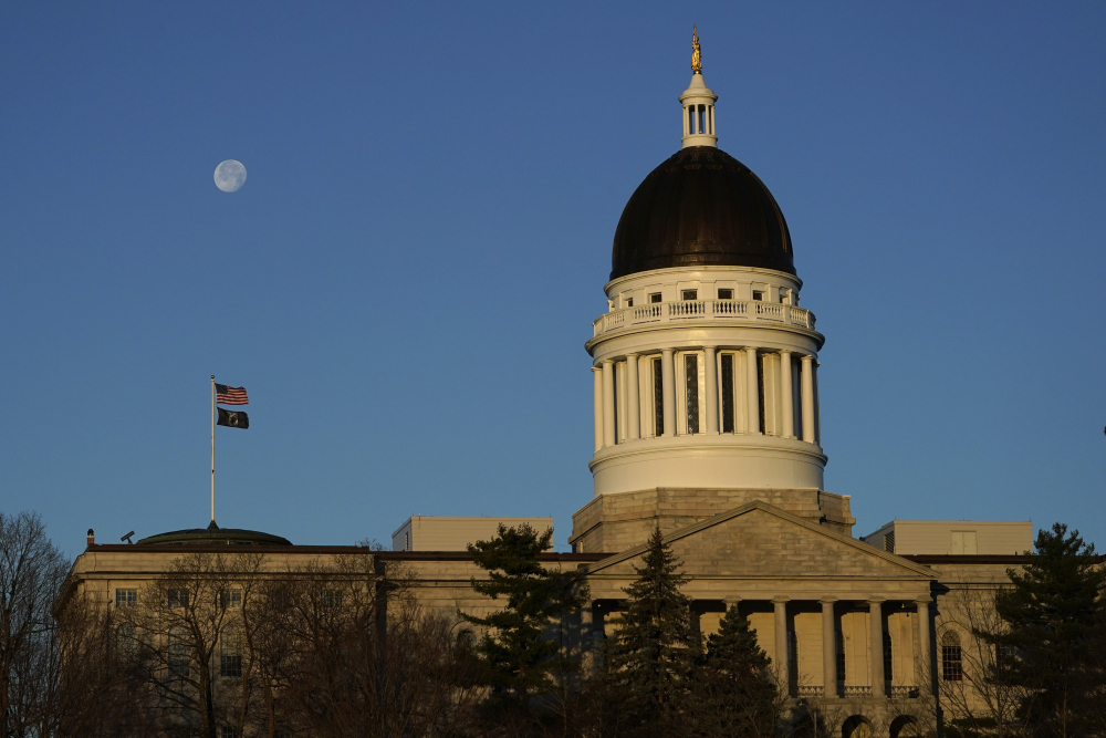 Lawmakers propose bills to expand tribal gaming
