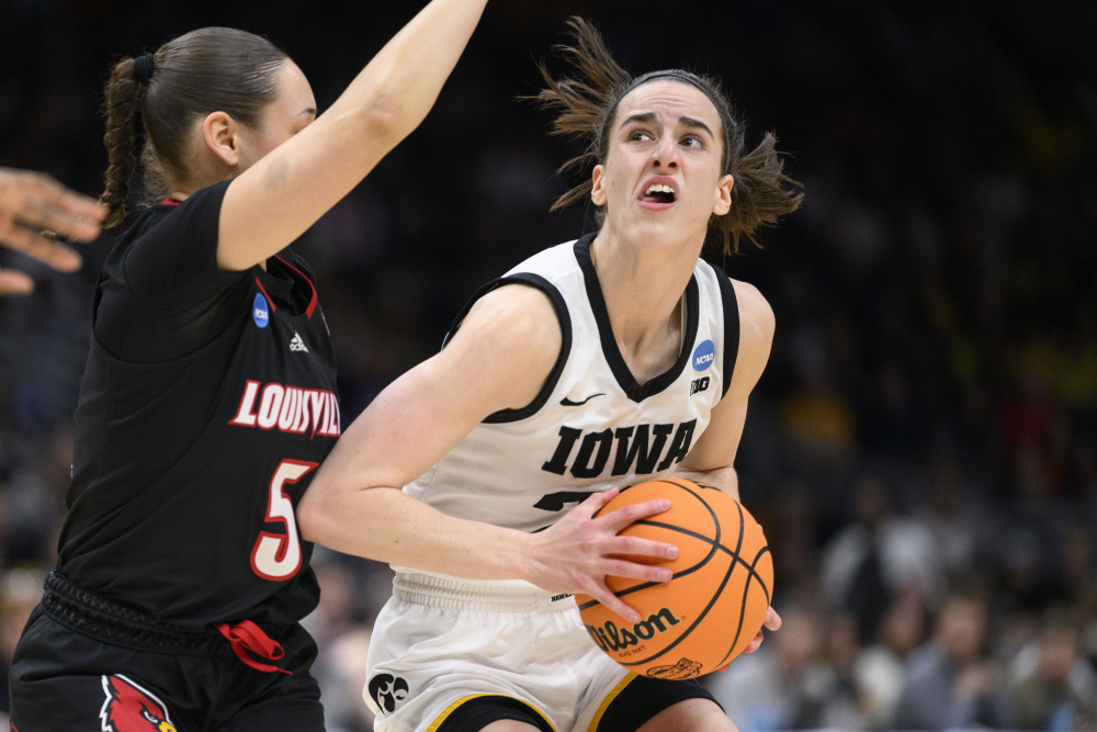 NCAA Louisville Iowa Basketball