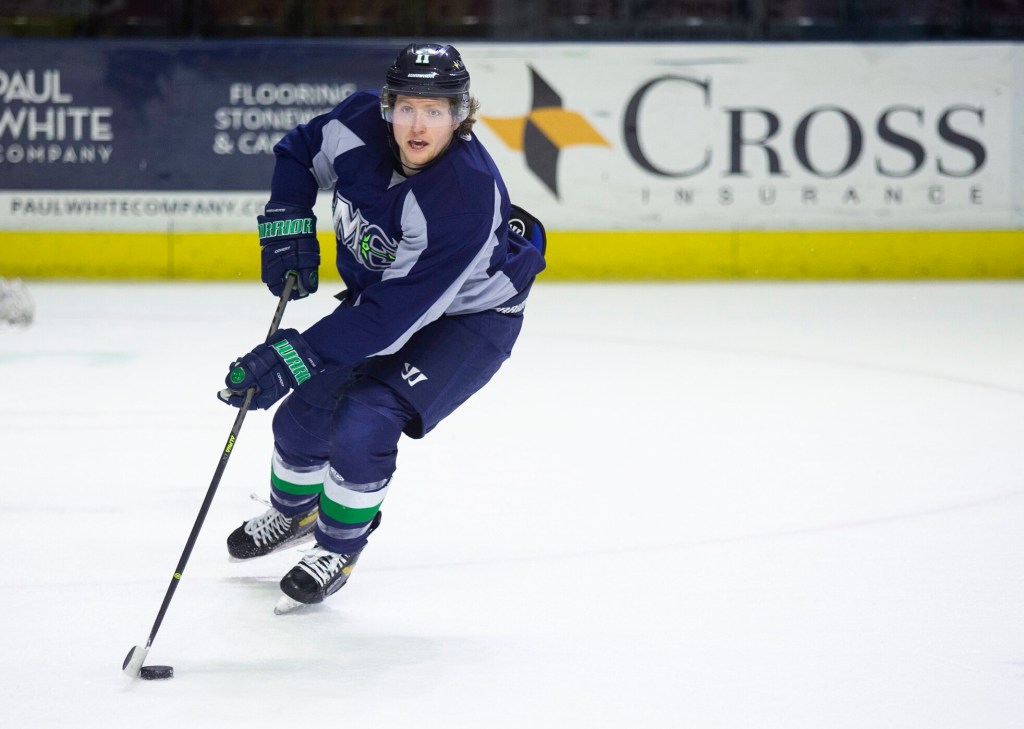 The final game at the Cross - Maine Mariners Hockey