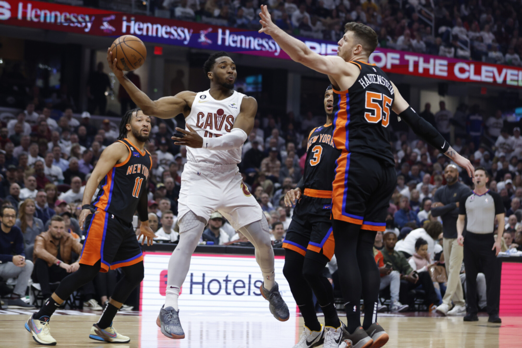 Cleveland's comeback falls short vs. The World in 2019 All-Star