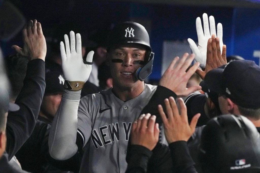 Aaron Judge homers, makes big catch in Yankees' 6-3 win over