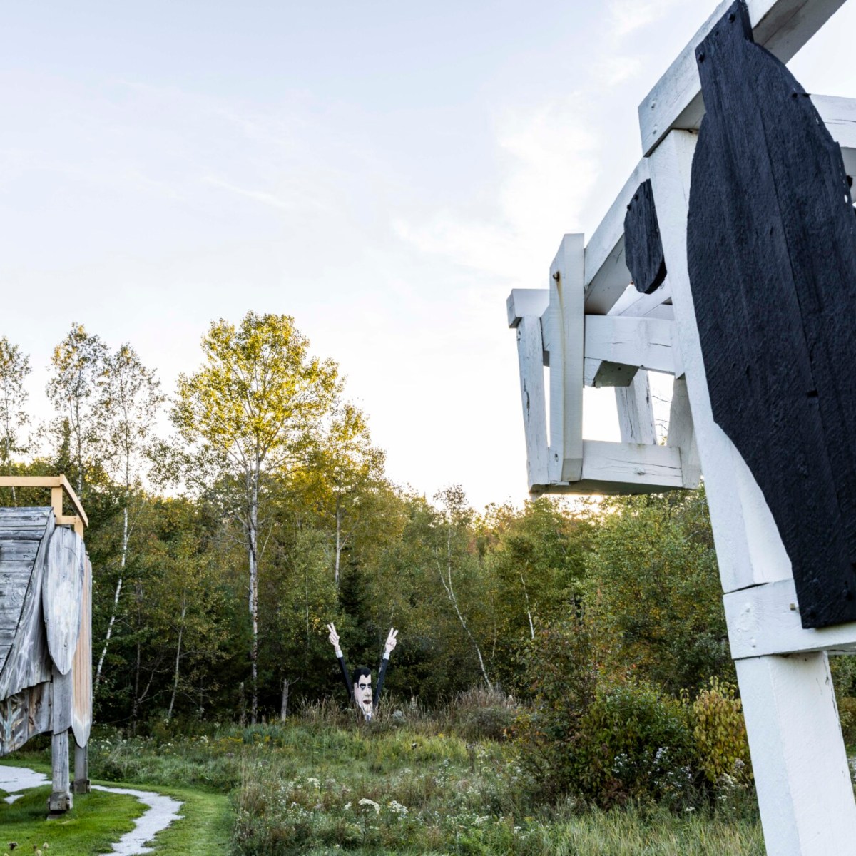 Foraging and craft workshops at Langlais Art Preserve in Cushing