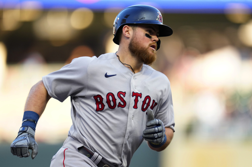 Arroyo has five hits, four RBI as Red Sox beat Twins 10-4 for