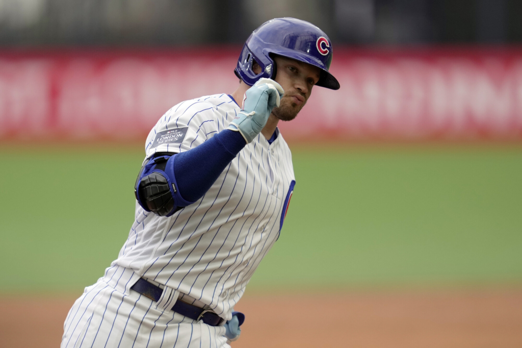 Baez, Heyward hit 3-run HRs in 6th as Cubs beat Dodgers 7-6