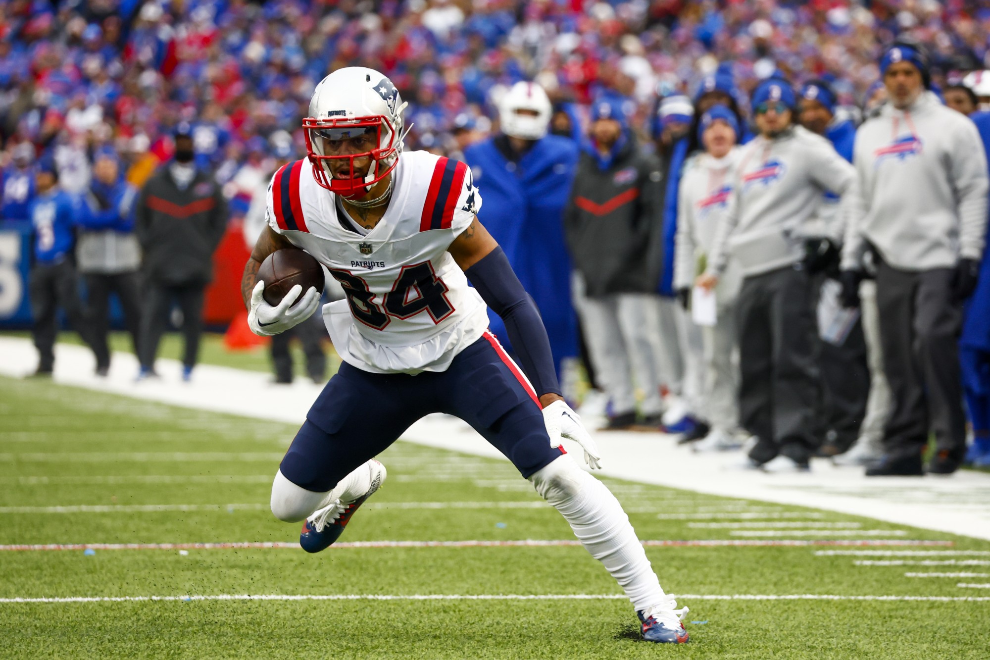 Patriots rookie Tyquan Thornton, and a brief history of skinny NFL wide  receivers - Pats Pulpit