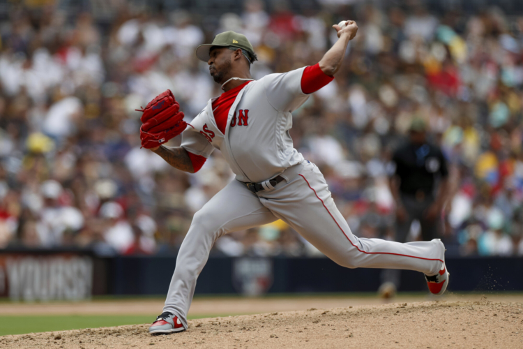 Red Sox reliever Rodríguez could be done for the season with