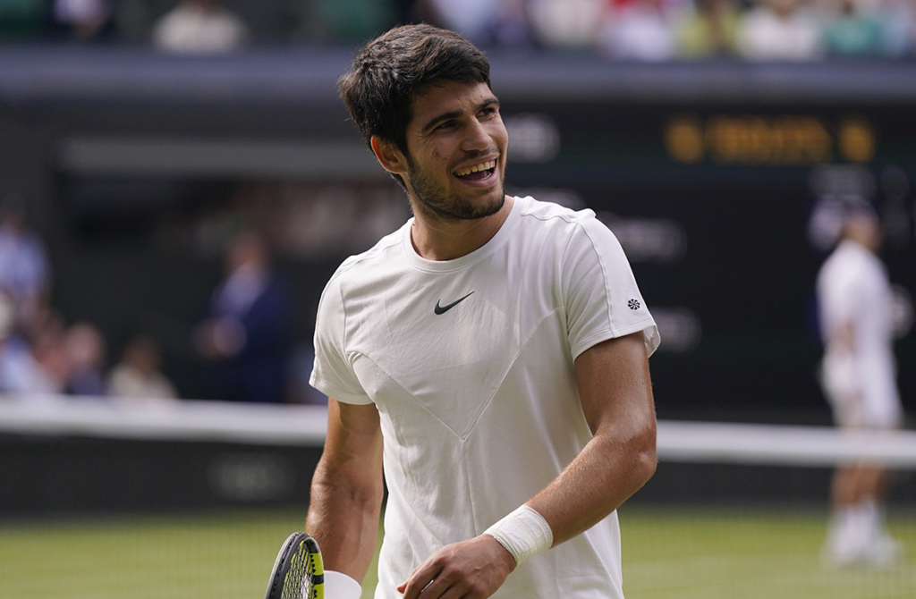 Carlos Alcaraz ends Novak Djokovic's long Wimbledon reign in 5-set