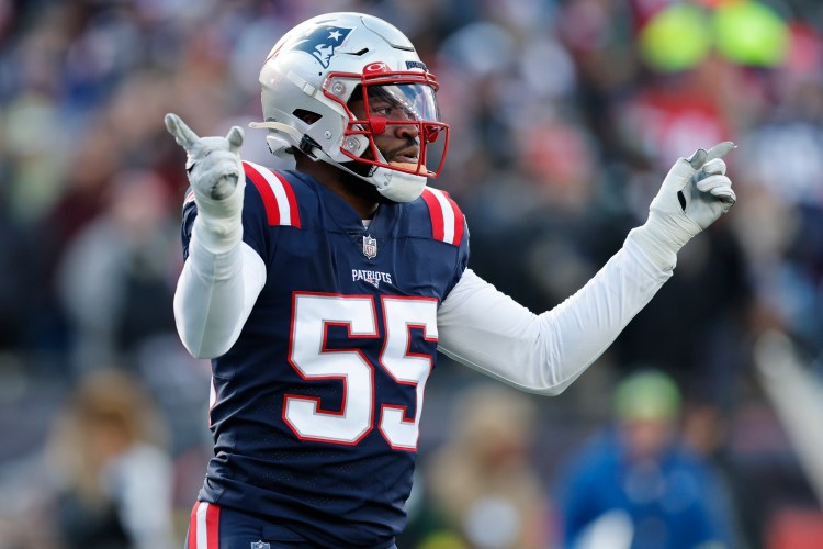 New England Patriots linebacker Josh Uche (55) lines up against