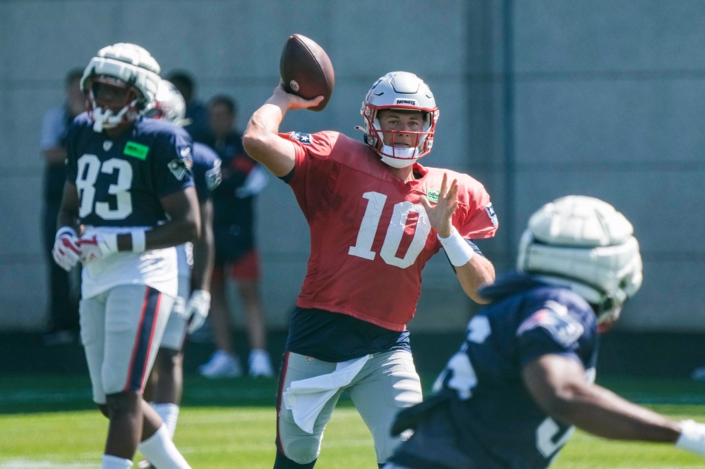 Patriots quarterback Mac Jones too inconsistent in season-ending