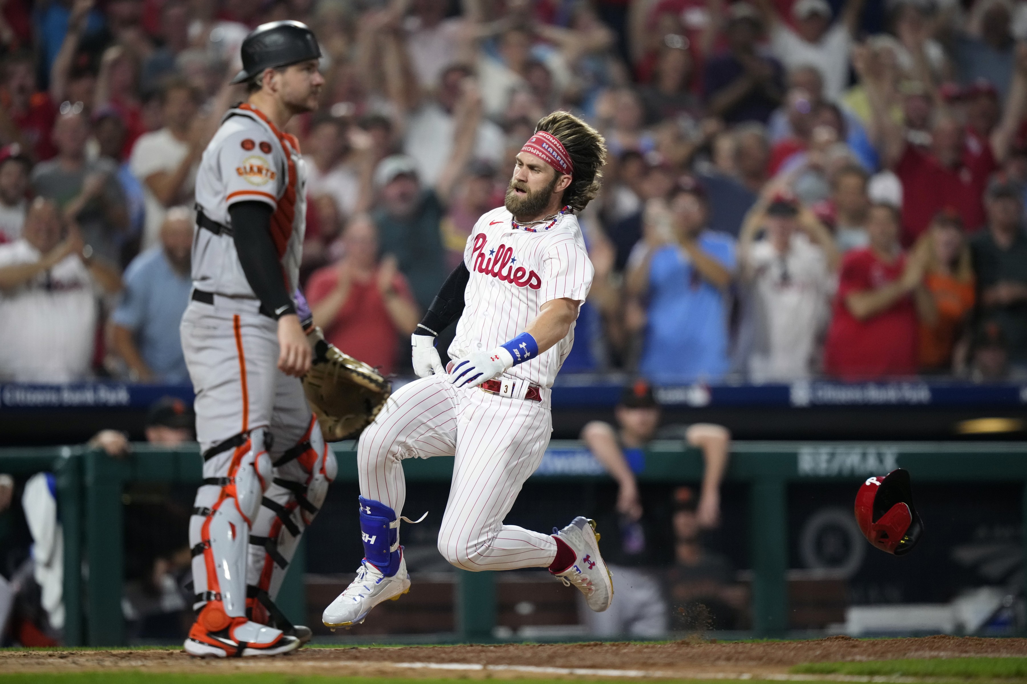 MLB roundup: Harper's inside-the-park homer fuels Phillies' 10-4 win