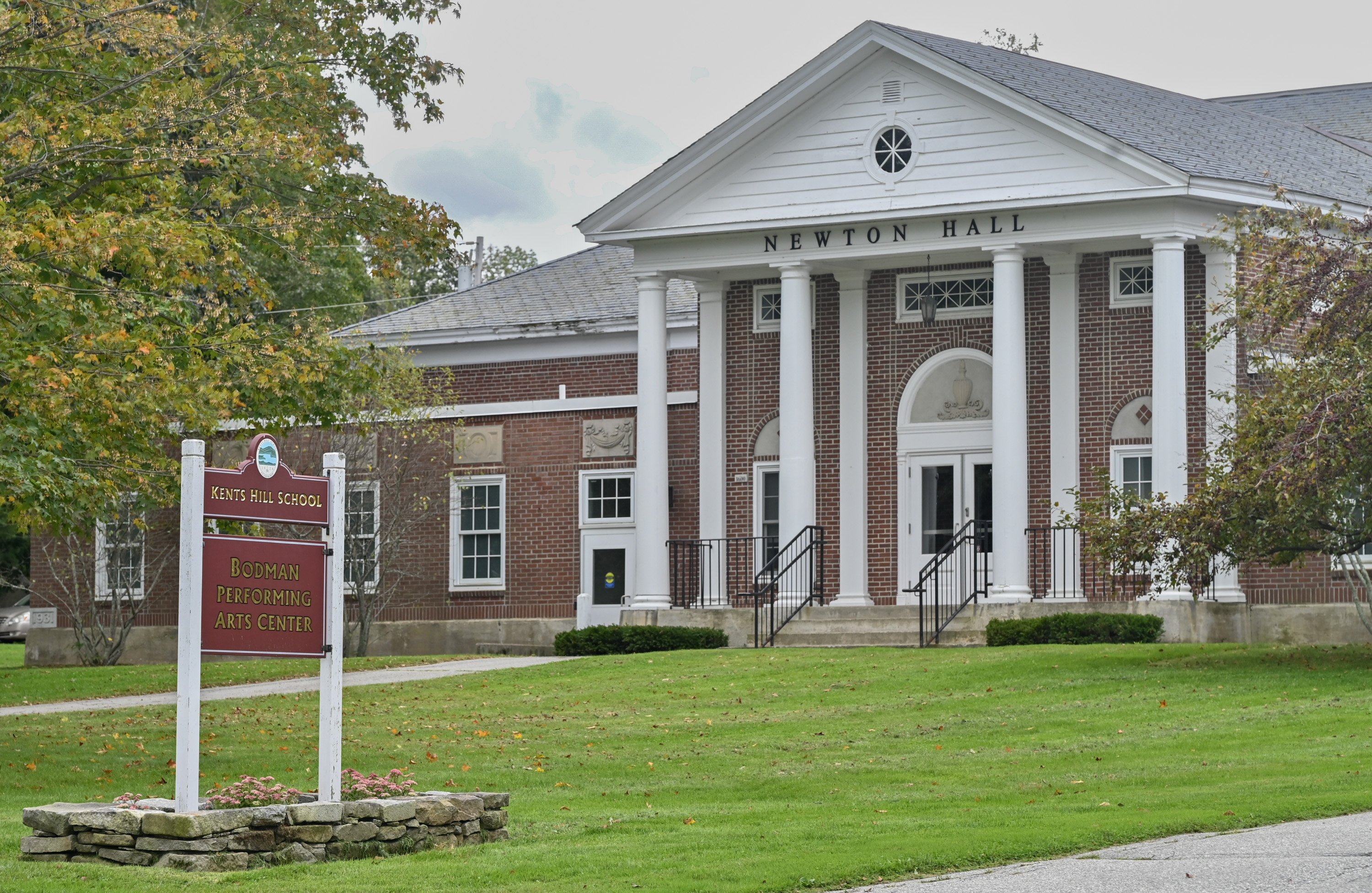 Report of student with weapon at Kents Hill School sends four campuses into lockdown - Vimarsana News