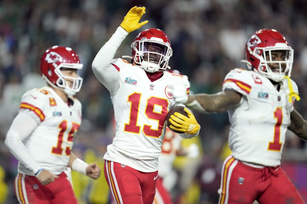 Kansas City Chiefs Mobile: Kansas City Chiefs cornerback L'Jarius