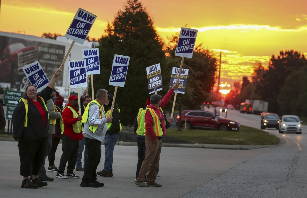 Auto-Workers Strikes