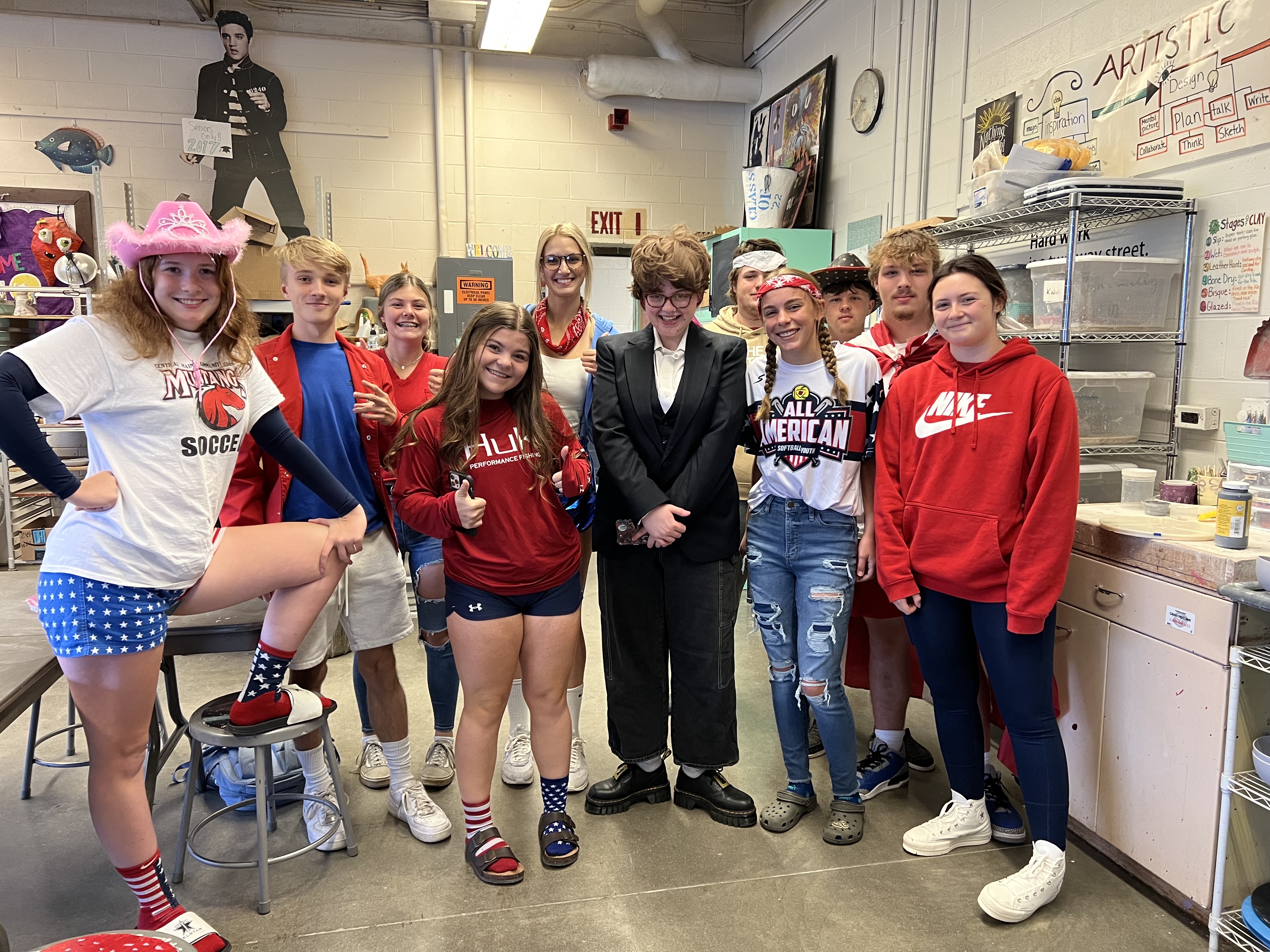 Telstar celebrates during homecoming week - Vimarsana News