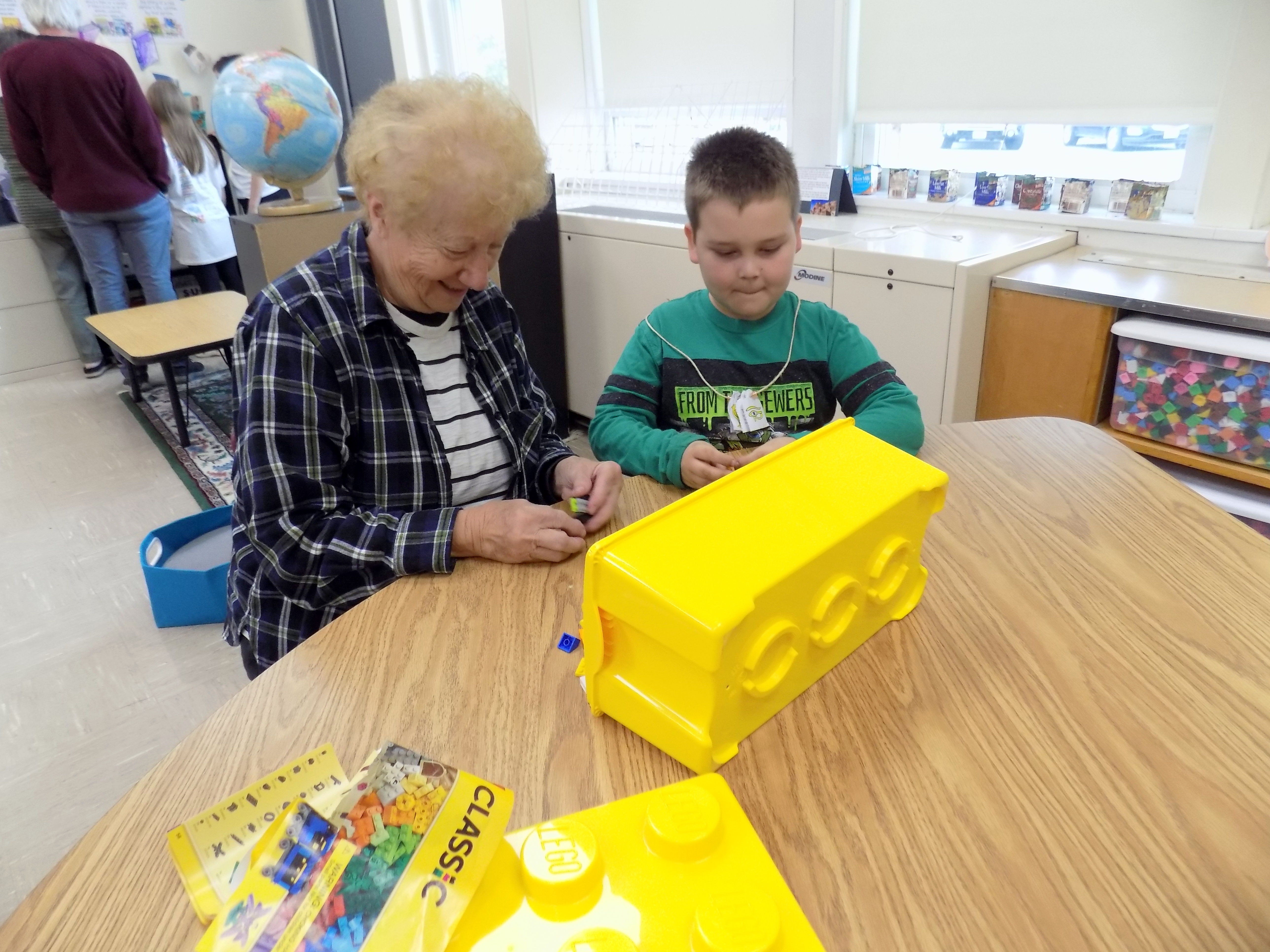 Grandparents' Day at elementary school scores wins for all - Vimarsana News