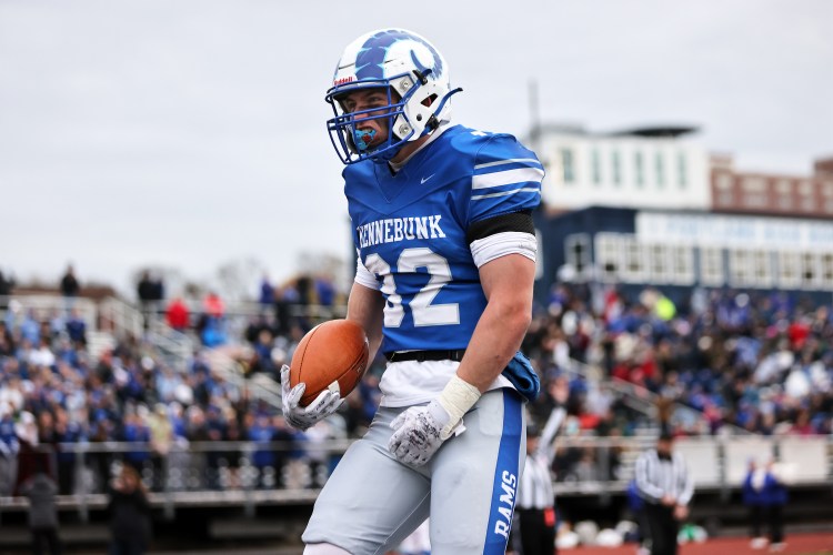 Class B football: Kennebunk beats Lawrence for first title since 1991