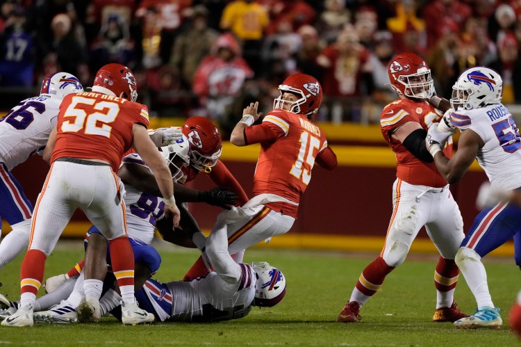 Kansas City Chiefs quarterback throws game losing interception