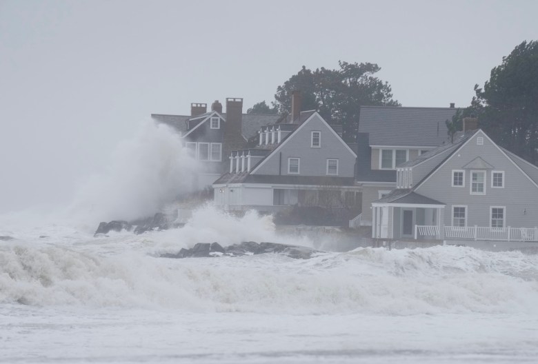 Another potent storm brings historic coastal flooding, high winds to an ...