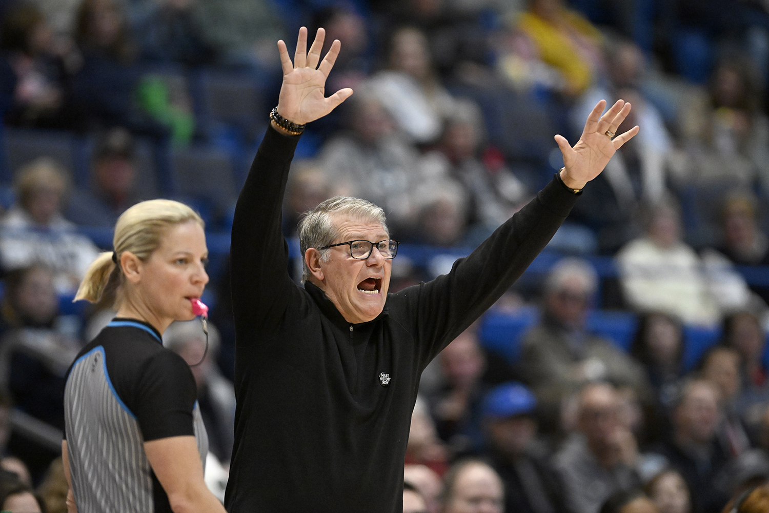 UConn Basketball Coach Auriemma: A Journey Through Excellence