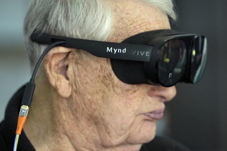 Virtual Reality Seniors