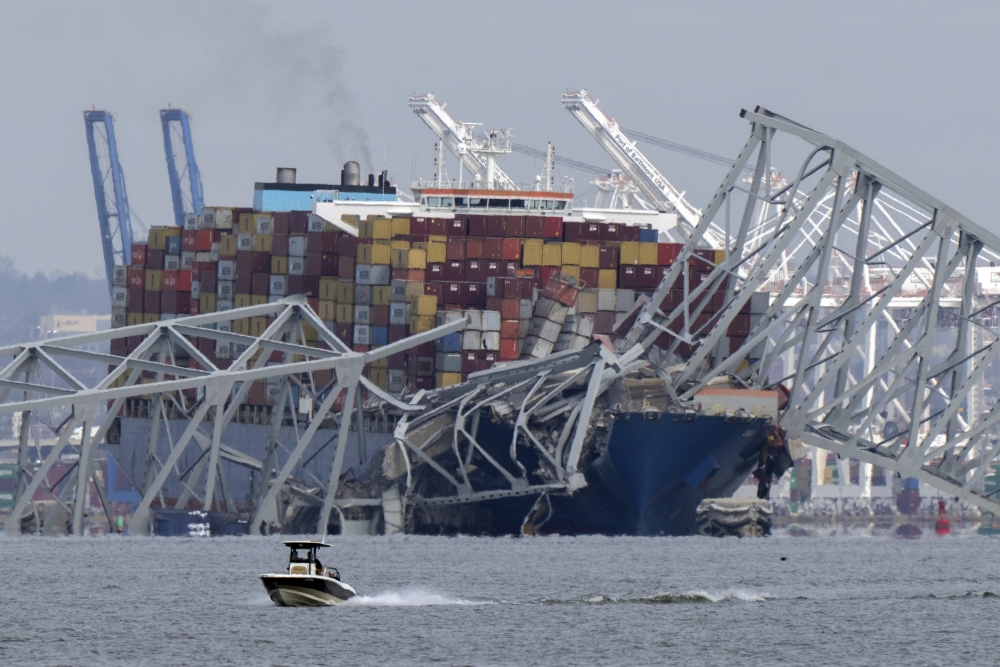 Baltimore’s Key Bridge collapses after a cargo ship hits it; 6 presumed ...