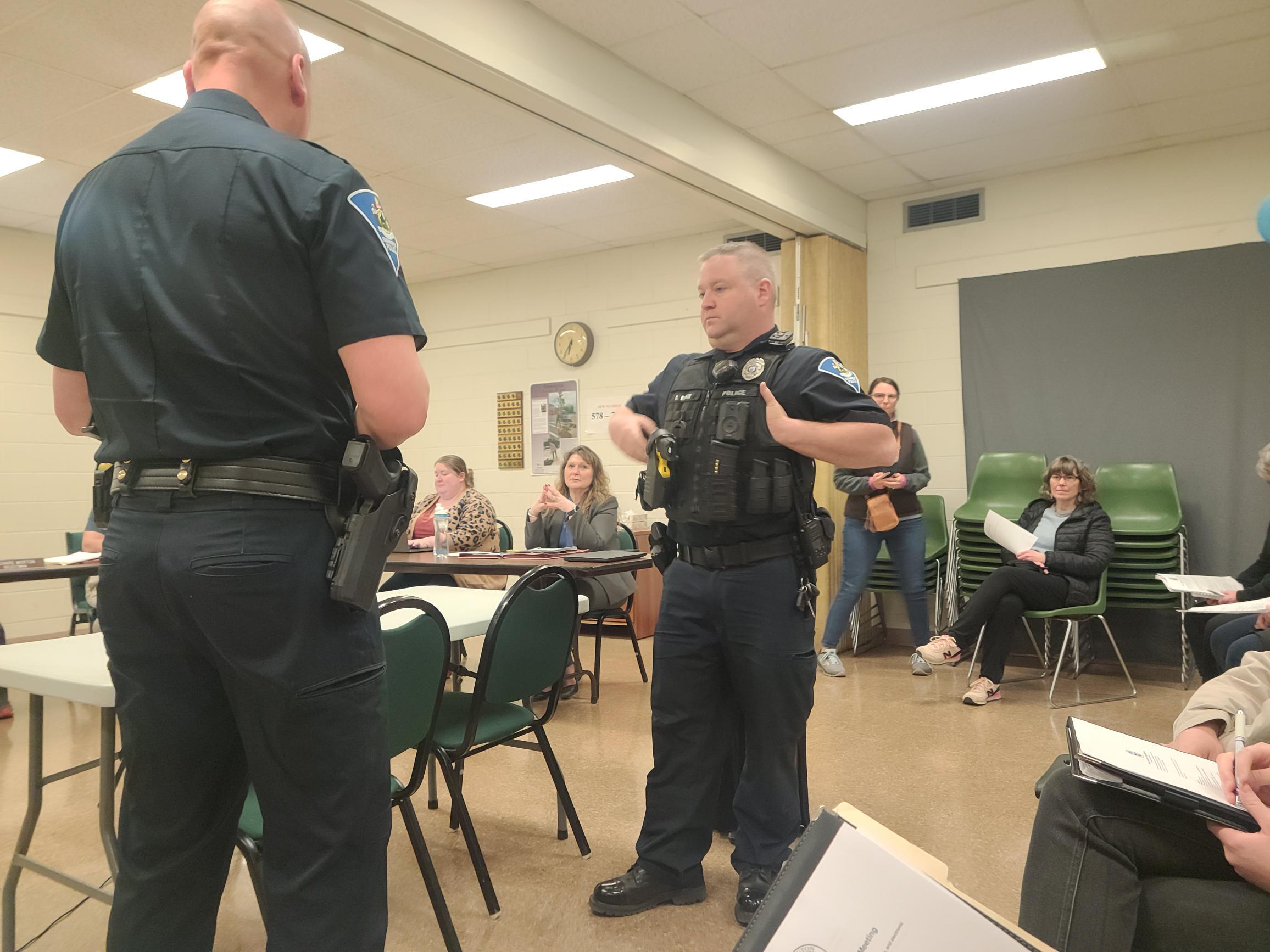 Three Farmington police promotions recognized, purchase of 2 cruisers and equipment approved - Vimarsana News