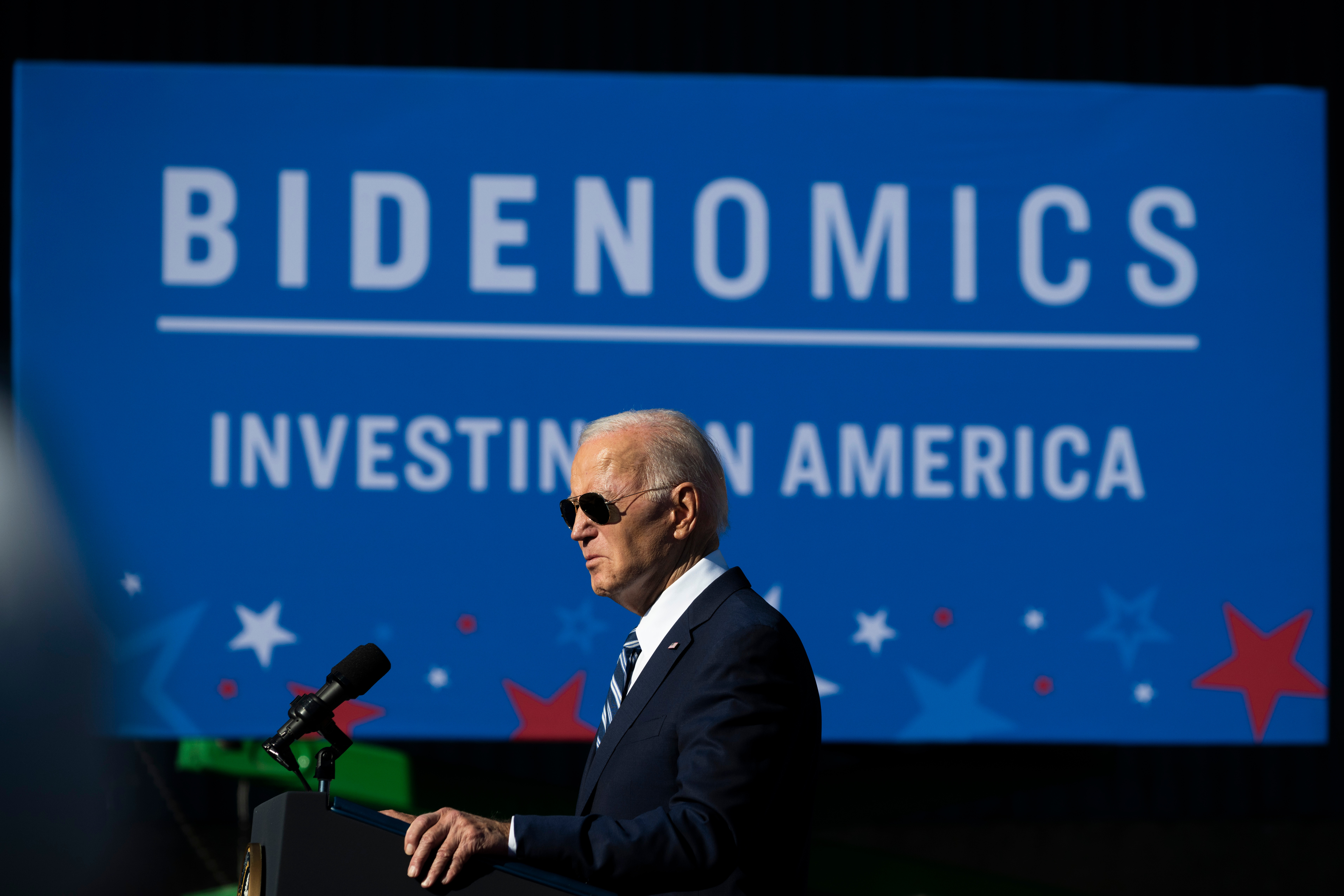 Inflation is overshadowing U.S. economic resilience, hurting Biden - Vimarsana News