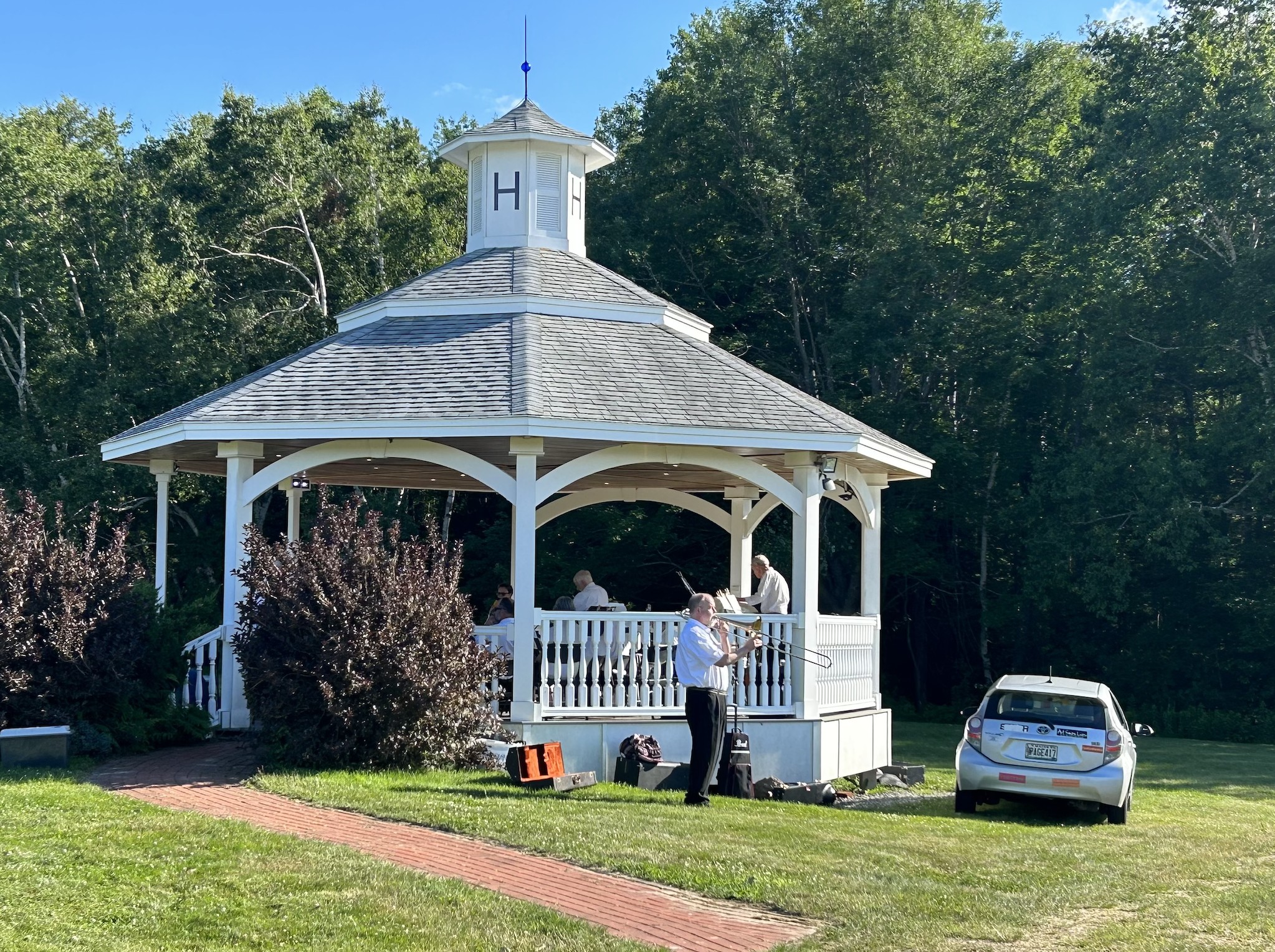 Harpswell Bandstand’s opening night pays tribute to late visionary