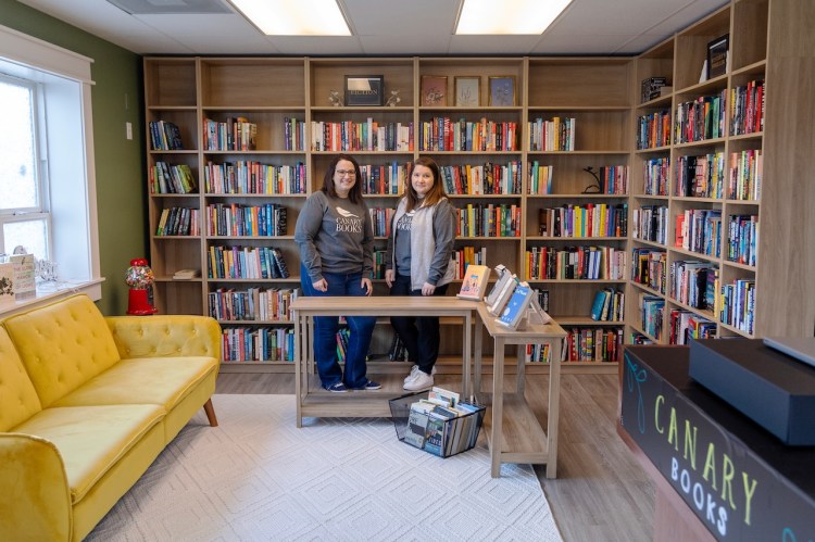 women in bookstore