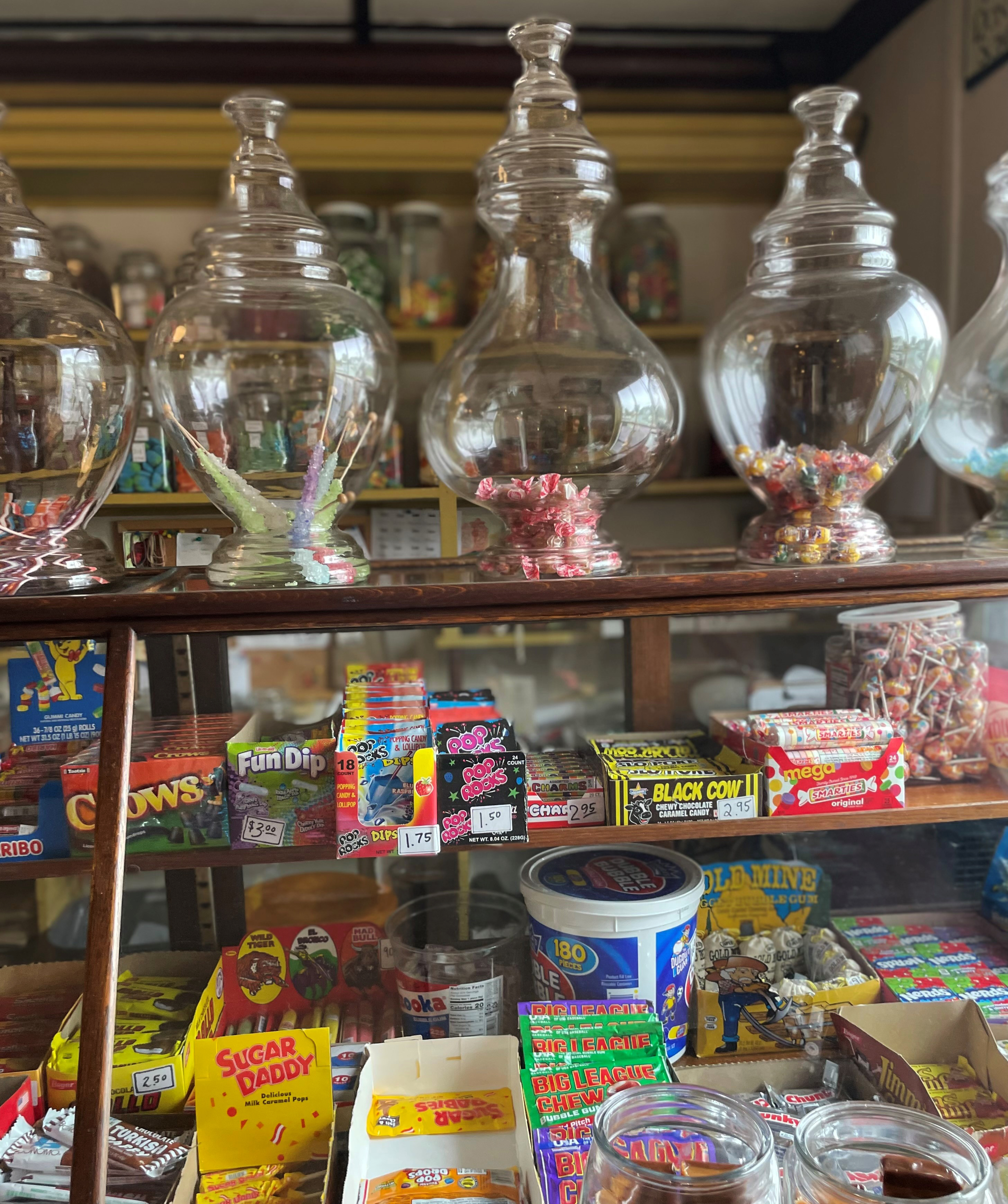 These 5 unique Maine candy stores are a real treat