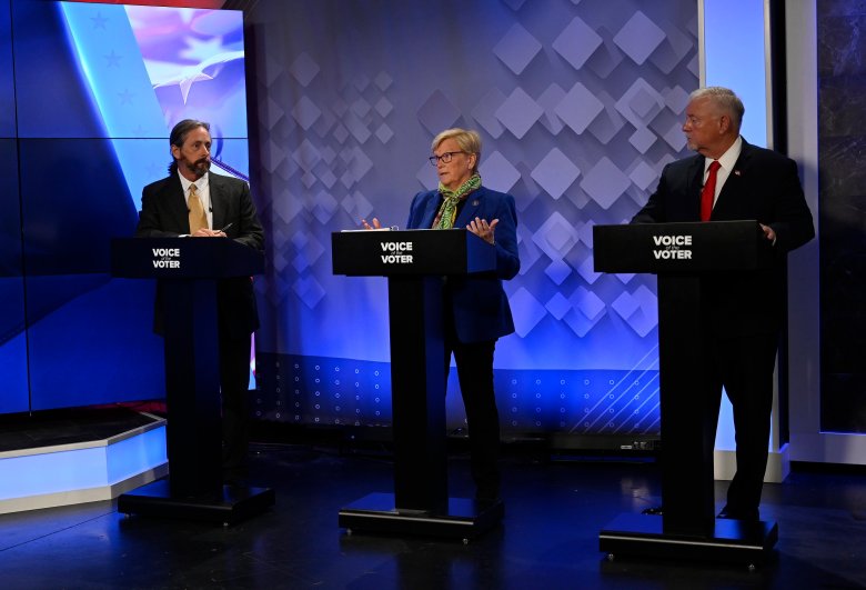 Economic issues dominate 1st Congressional District debate