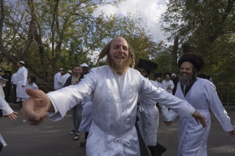 APTOPIX Russia Ukraine War Jewish Pilgrims