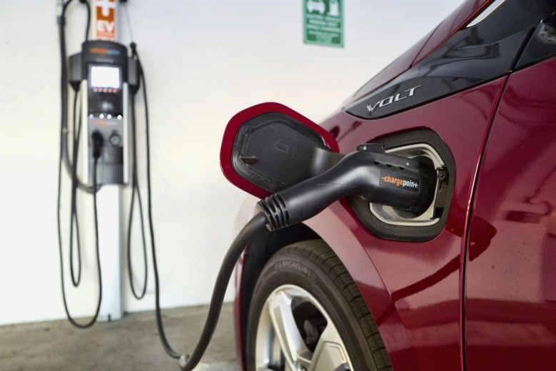Maine lawmakers advance effort to seek money for more EV subsidies