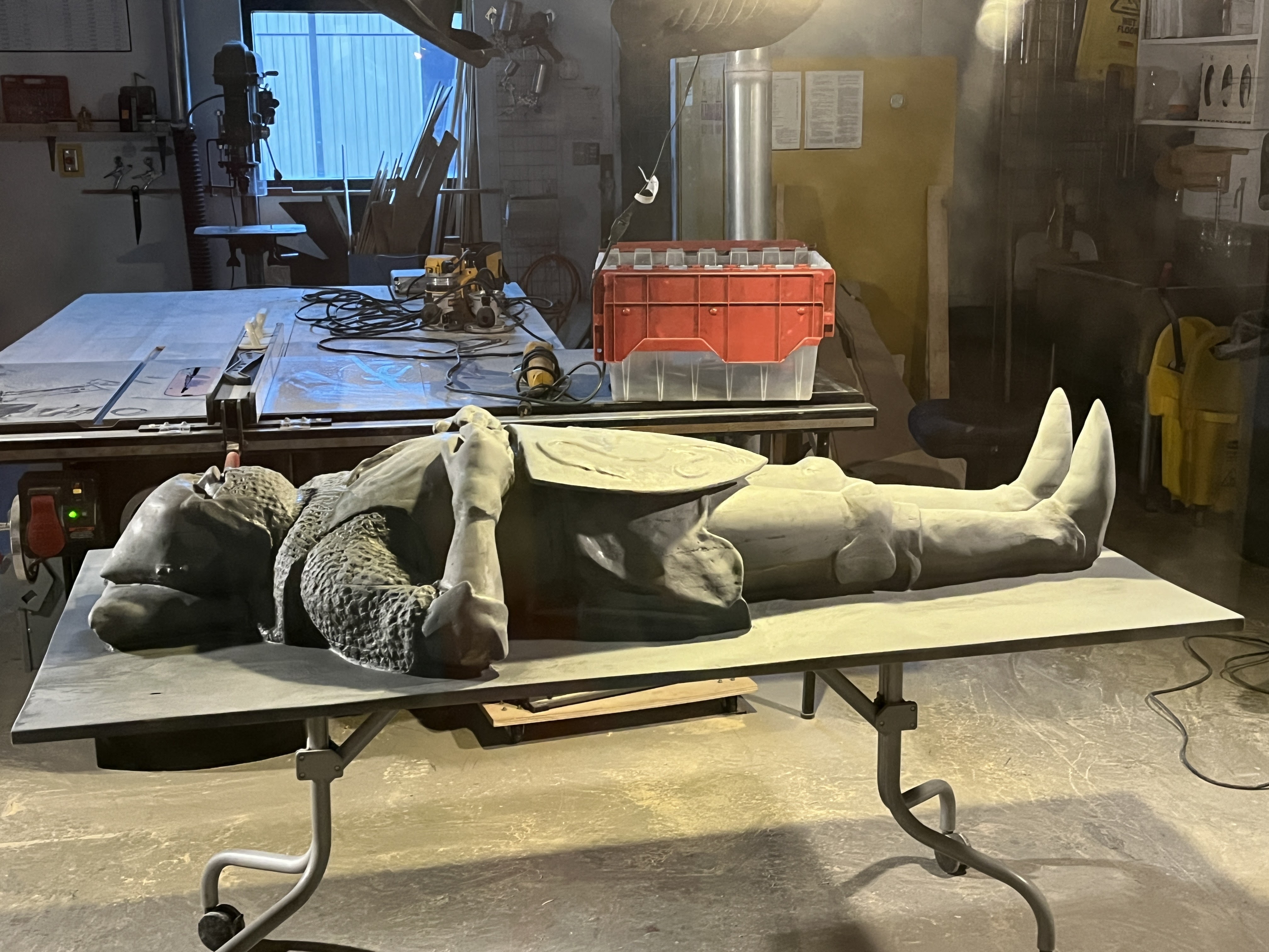 UMaine artists make life-size knight sculpture - Vimarsana News