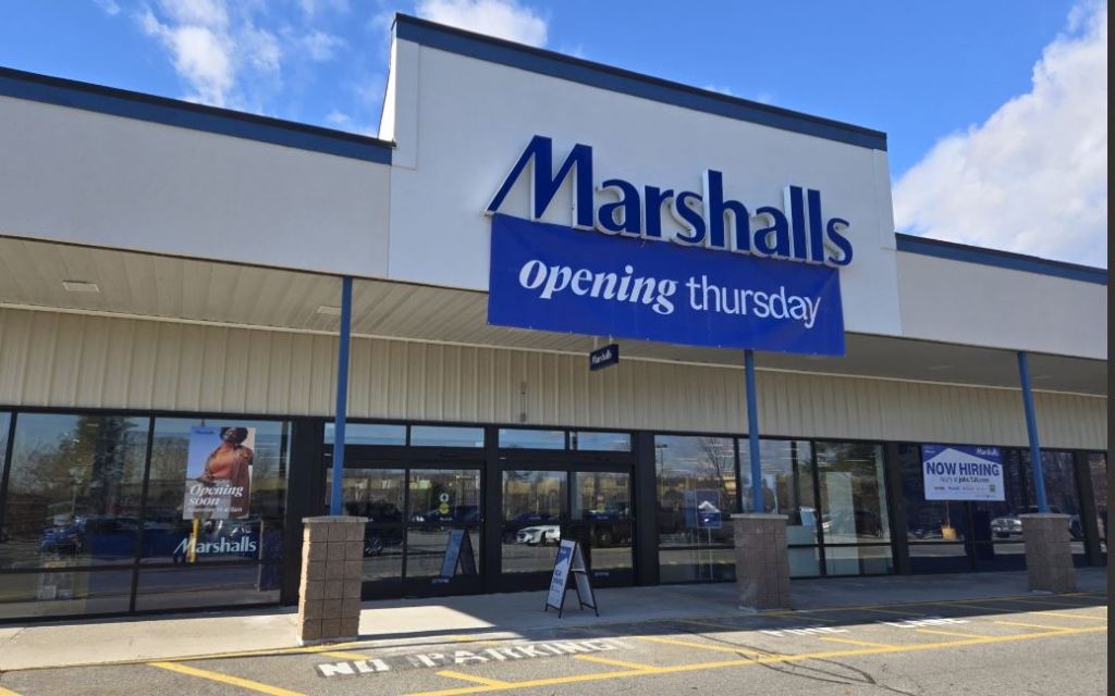Photo: Marshalls to open Thursday in Farmington