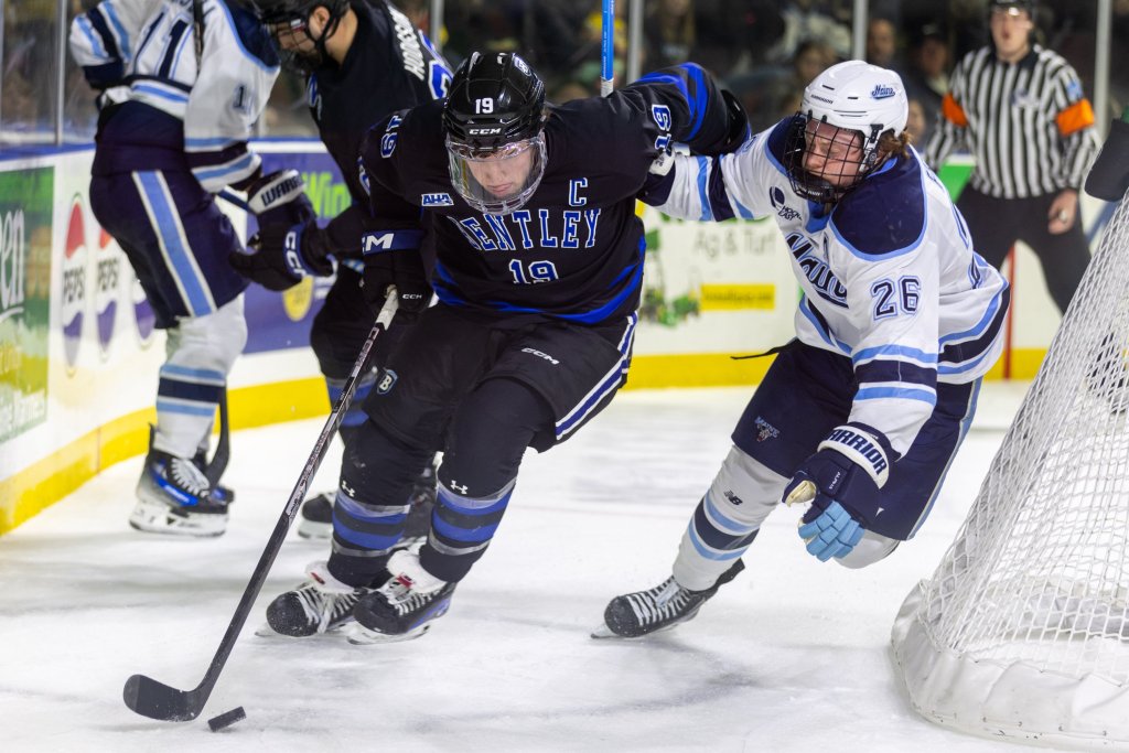 With a loss, Maine slips in the latest college hockey poll