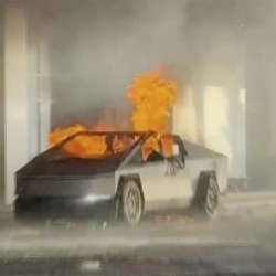 Trump-Hotel-Fire-Las-Vegas