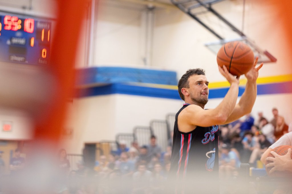 Basketball hot shot Ryan Martin shines despite falling short of record
