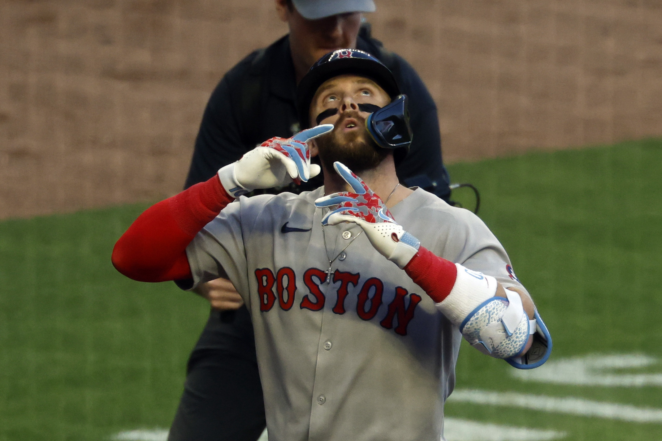 Slumping Trevor Story helps Red Sox snap skid
