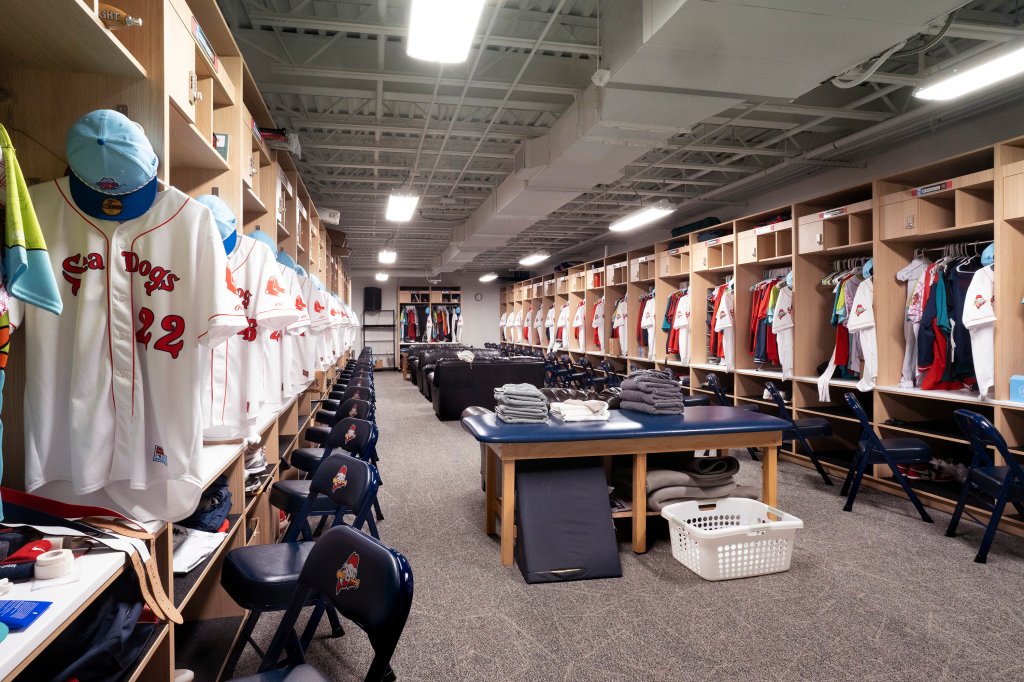 Sea Dogs give up five late runs, fall 13-8 to Hartford