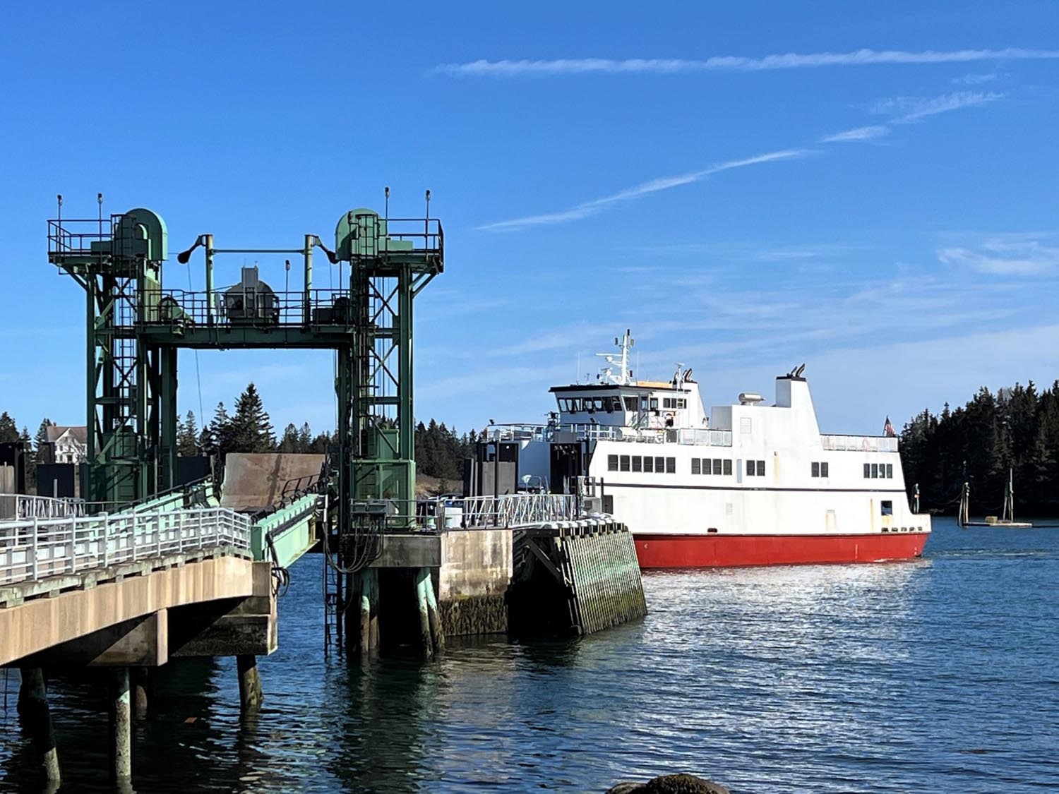 Hiking in Maine Vinalhaven offers 30 miles of trails just off the coast