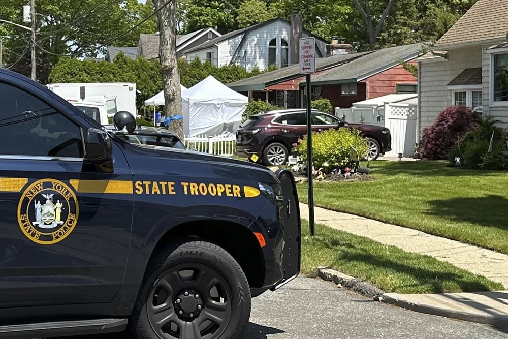 Investigators return to Long Island home of Gilgo Beach serial killing ...