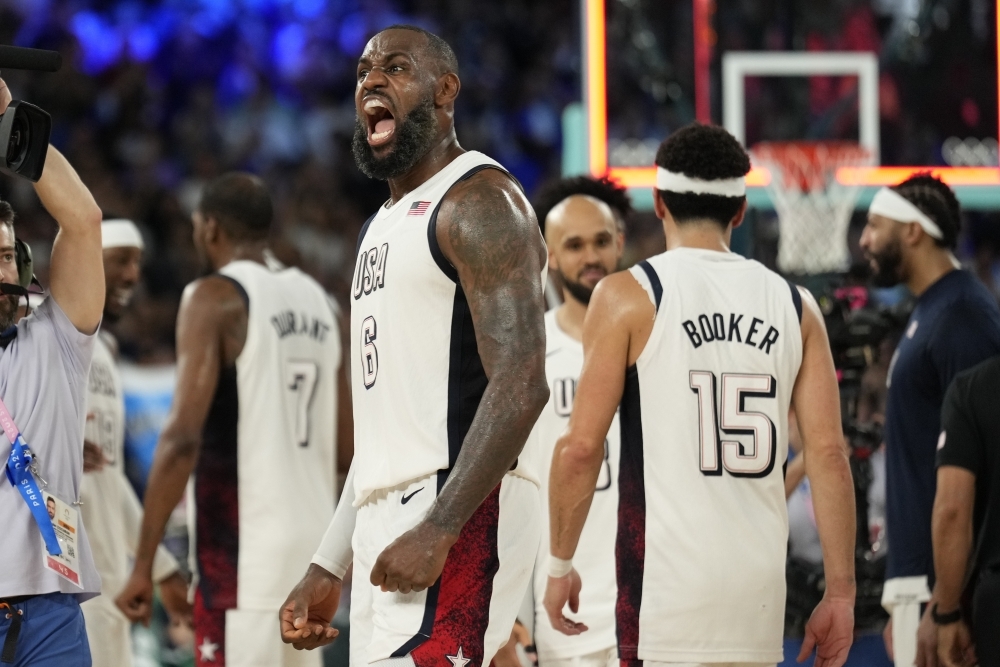 United States, France face off in rematch in Olympic men’s basketball final